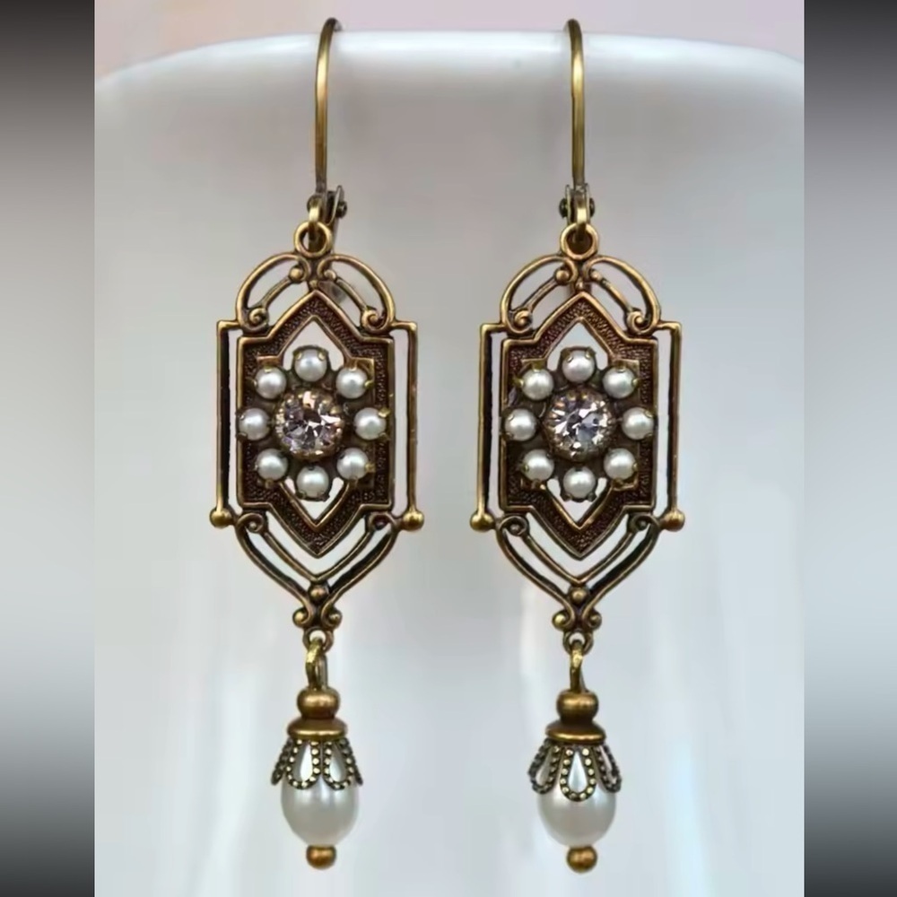 Marquis Ethnic Vintage Pearl Bronze Brushed Earrings